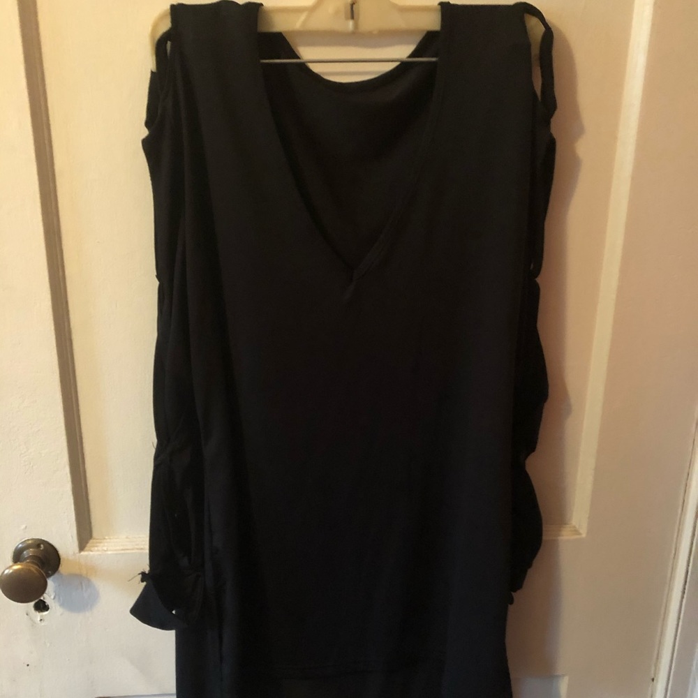 Black long sleeve tunic